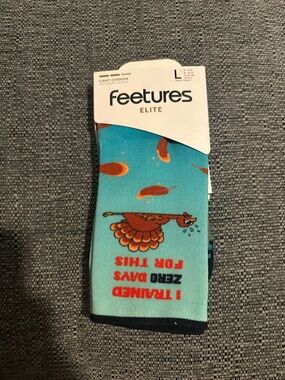 NWT Feetures Elite Light cushion Crew Socks  - Turkey size large